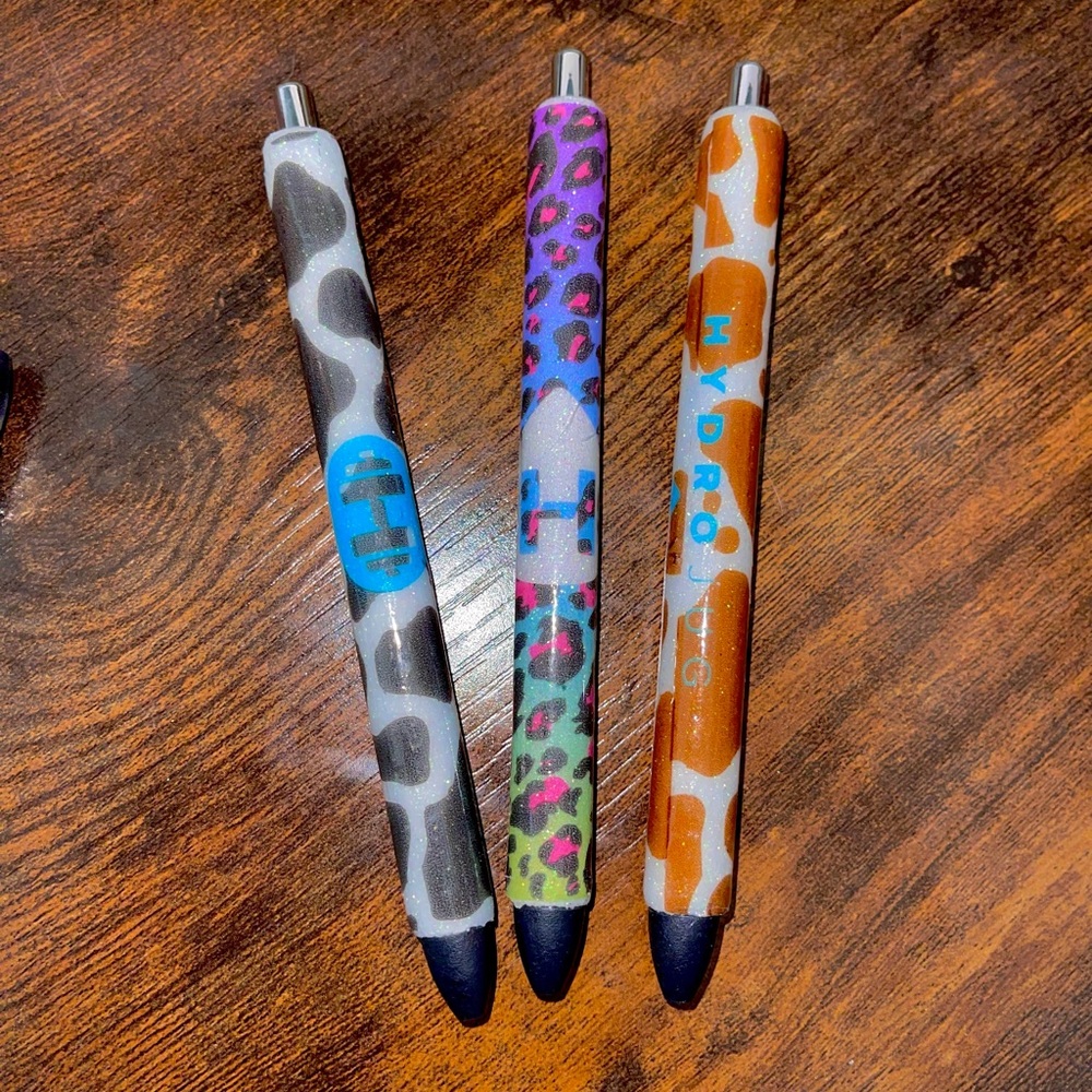 Custom hydrojug pens